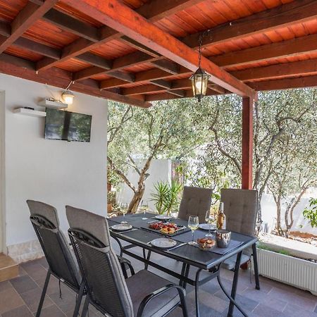 House Oliva With Private Pool And Large Garden Villa Stari Grad Kültér fotó