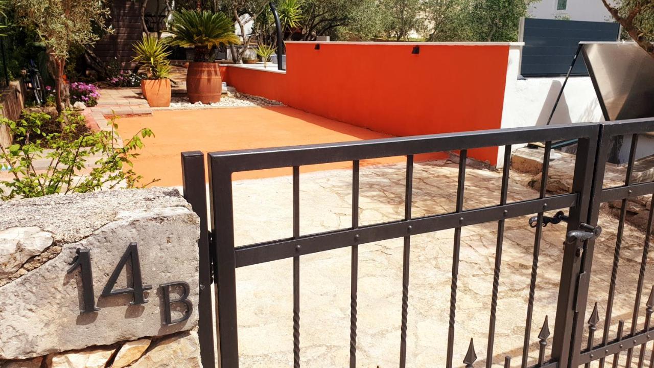 House Oliva With Private Pool And Large Garden Villa Stari Grad Kültér fotó