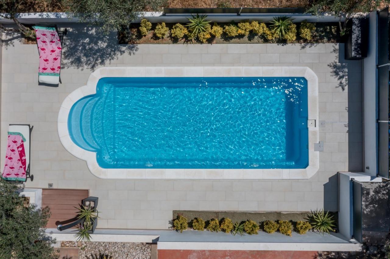 House Oliva With Private Pool And Large Garden Villa Stari Grad Kültér fotó