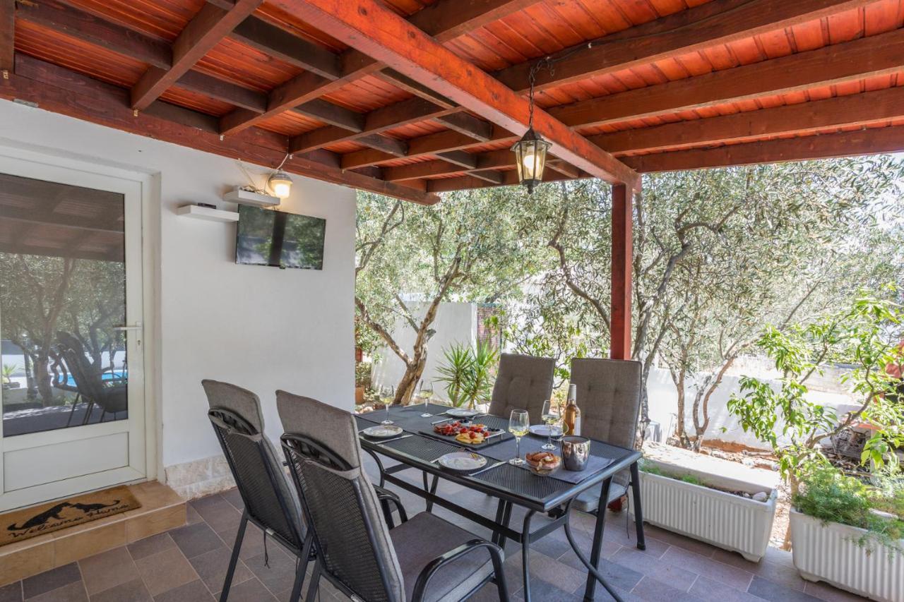 House Oliva With Private Pool And Large Garden Villa Stari Grad Kültér fotó