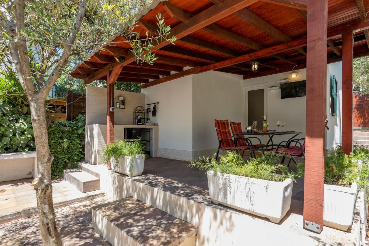 House Oliva With Private Pool And Large Garden Villa Stari Grad Kültér fotó