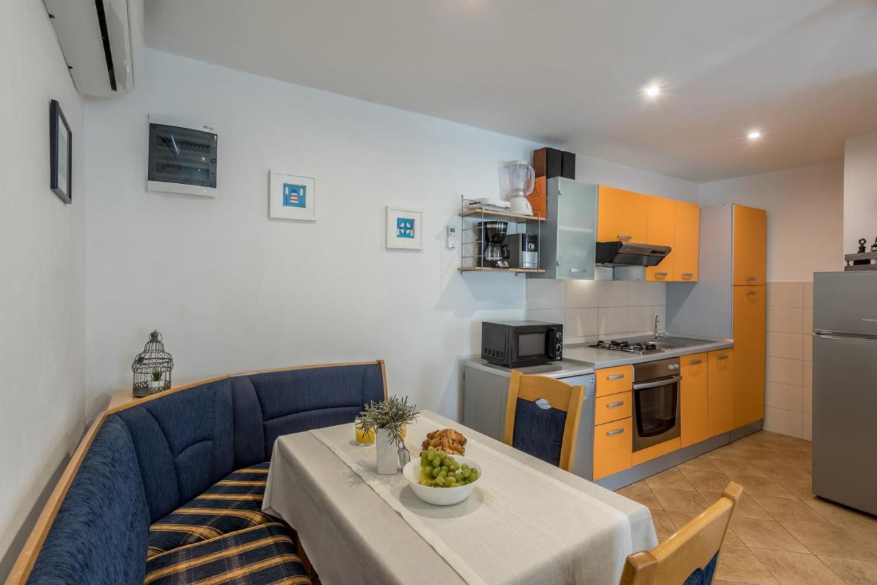 House Oliva With Private Pool And Large Garden Villa Stari Grad Kültér fotó